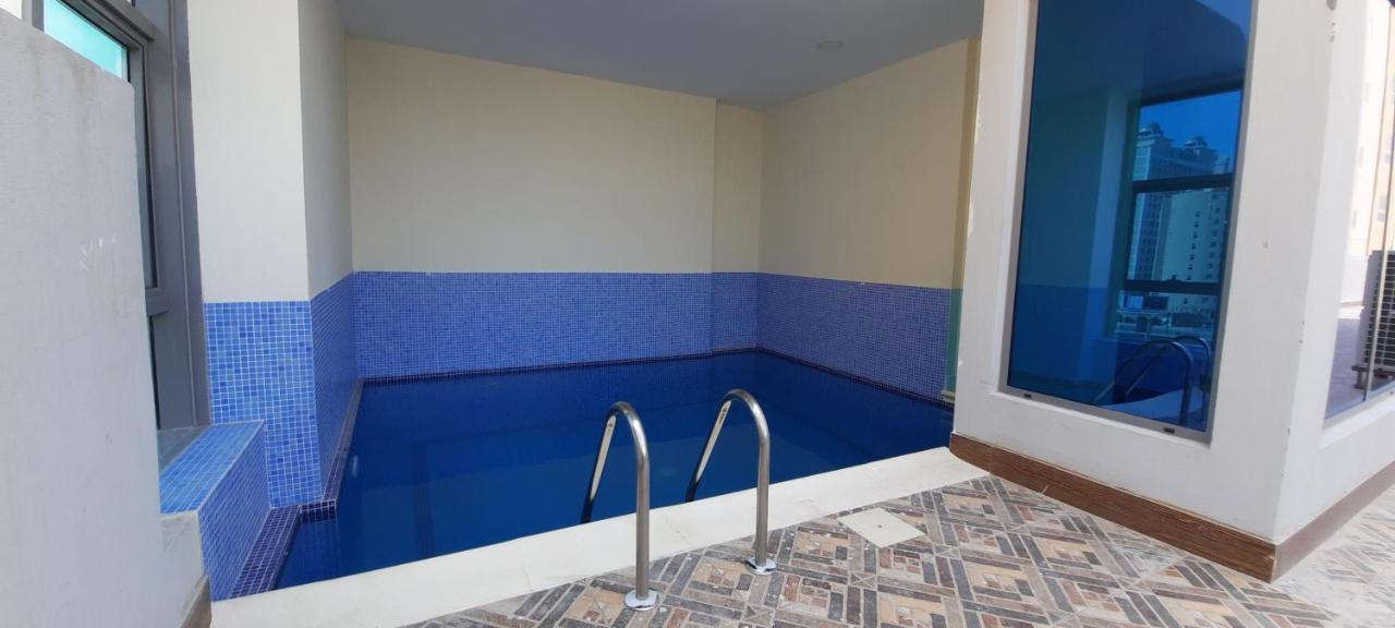 Aparthotel Sirius Tower Al Manamah Esterno foto