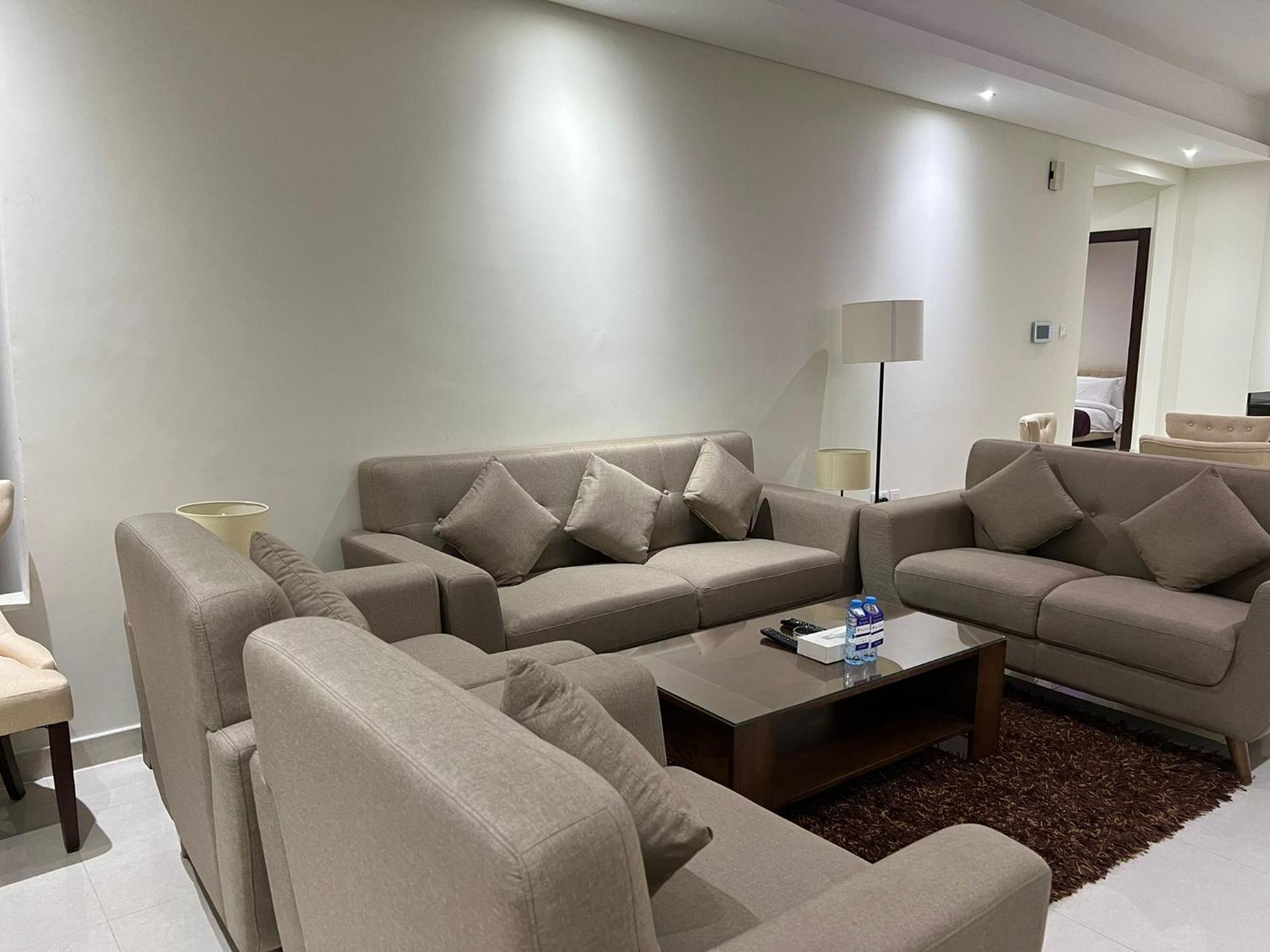 Aparthotel Sirius Tower Al Manamah Esterno foto