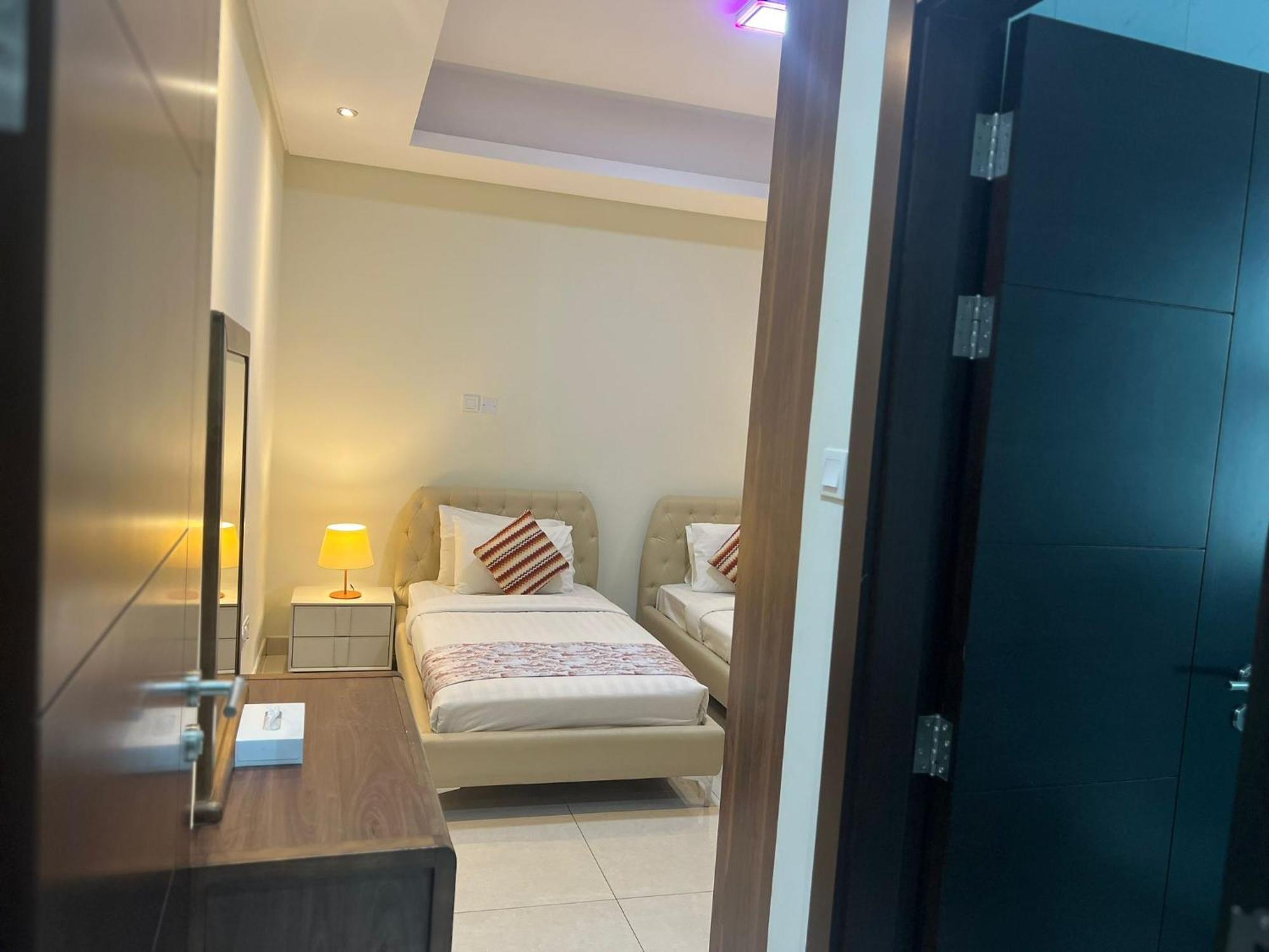 Aparthotel Sirius Tower Al Manamah Esterno foto